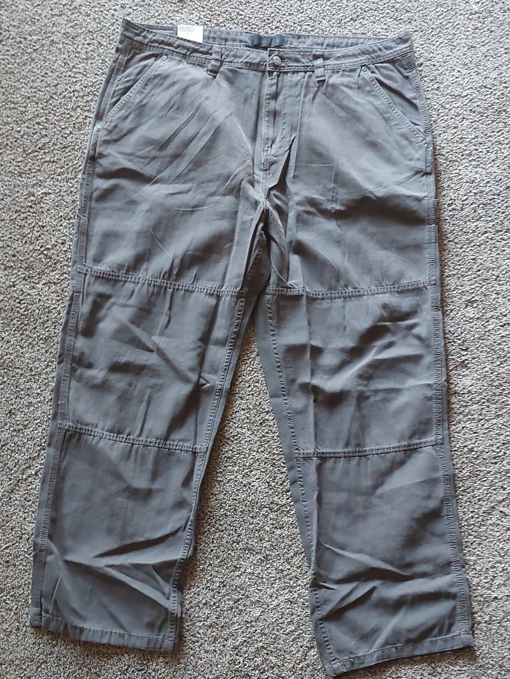 Aeropostale Men's Charcoal Gray Cargo Pants with Reinforced Knee Panels